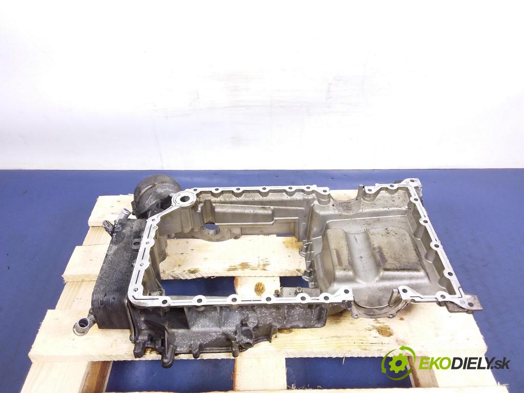 Porsche Panamera 2015 vaňa Olej: 948107161