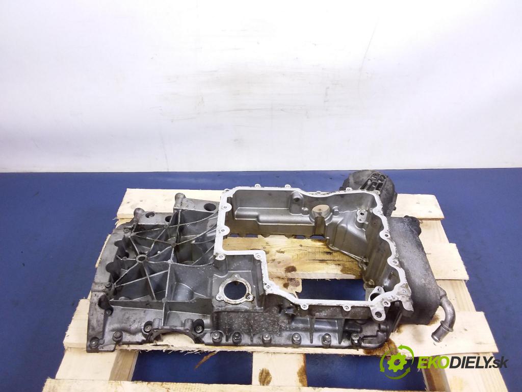 Porsche Panamera 2015 vaňa Olej: 948107161