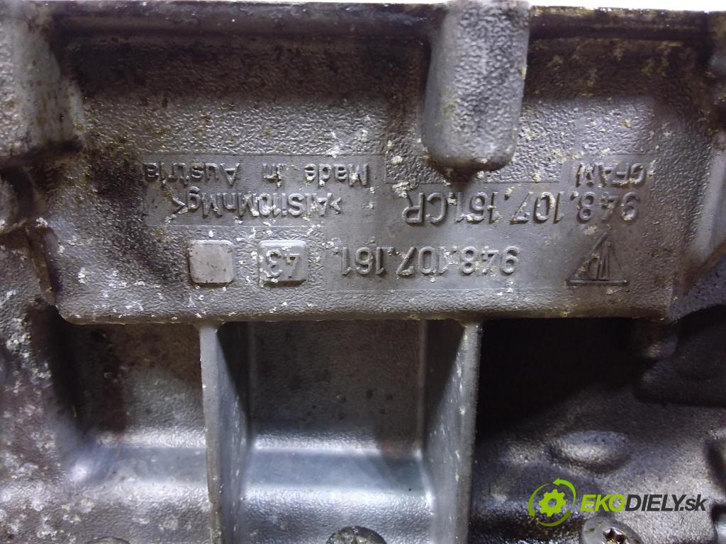 Porsche Panamera 2015 vaňa Olej: 948107161