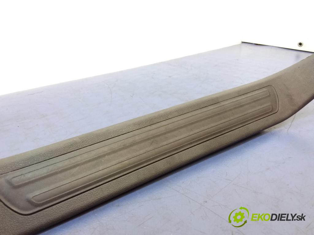 Audi Q7 2008 kryt Plast: Interiéry: 4L0867294