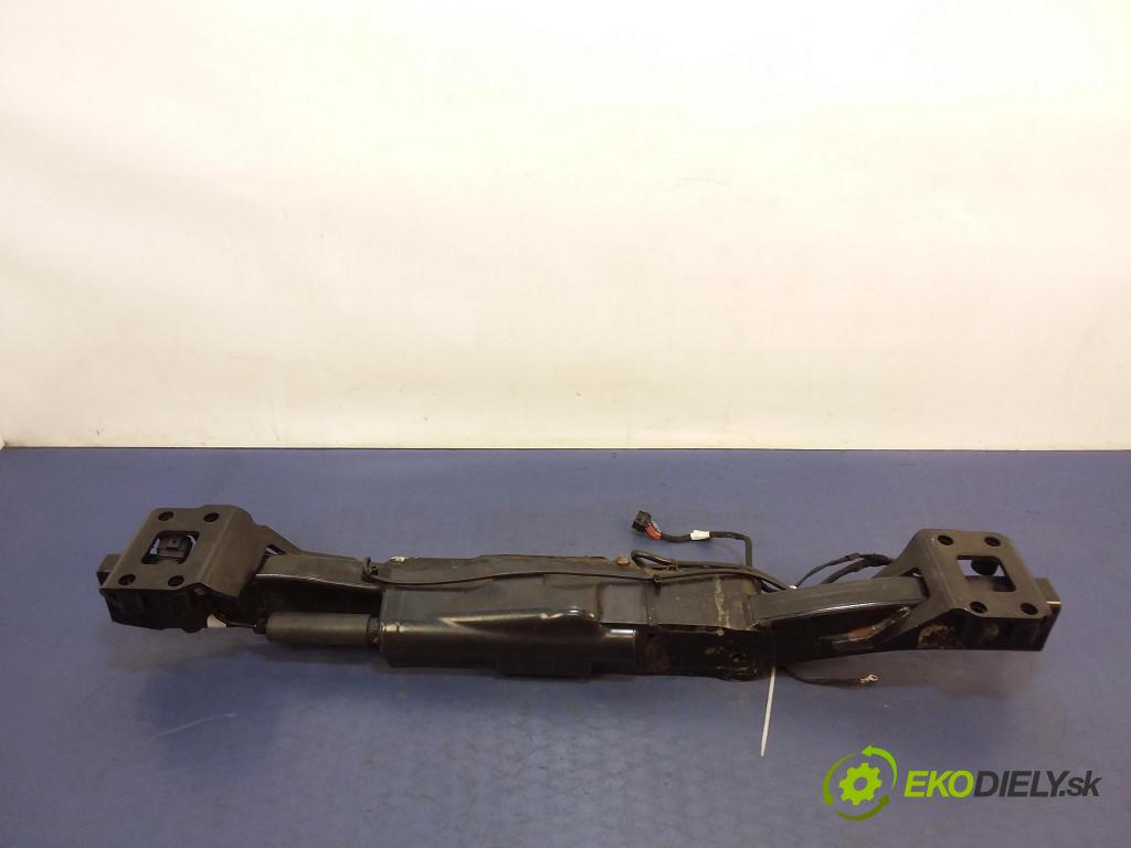 Audi Q7 2008 oko Do Přívěsy 4L0803921AD