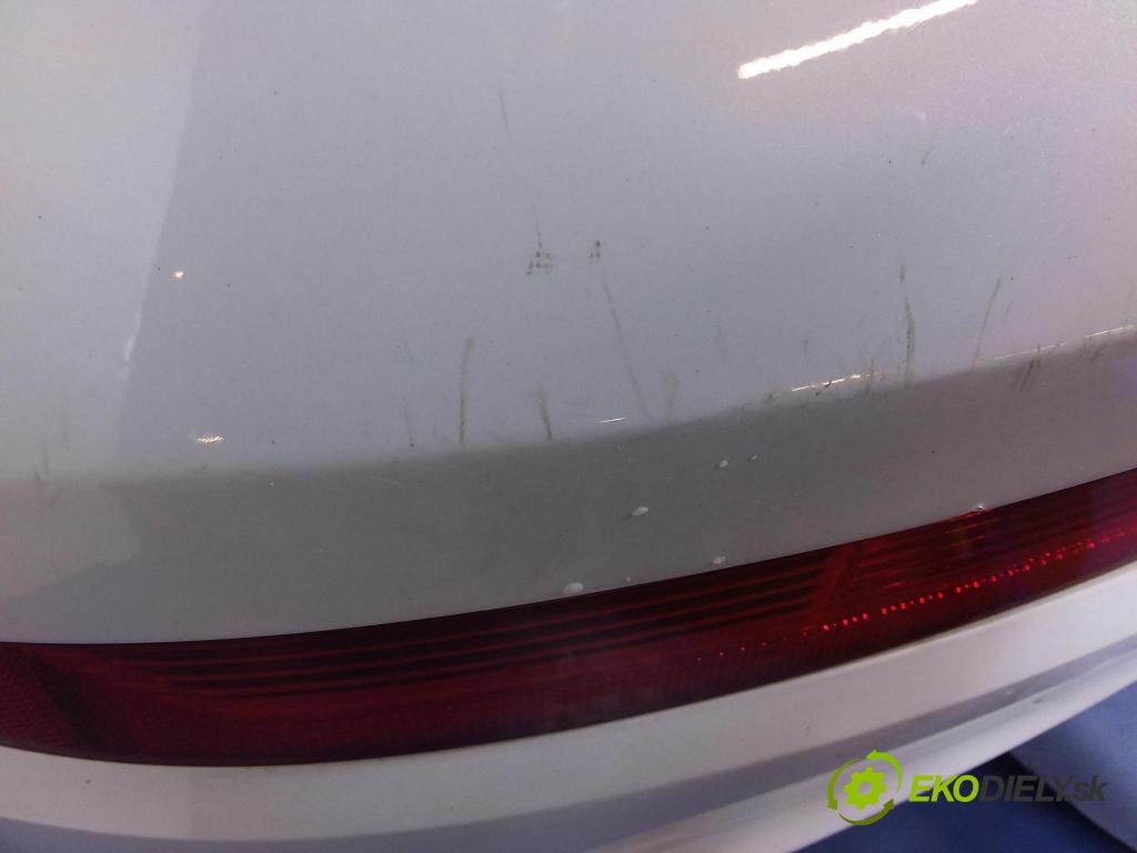 Audi Q7 2008 nárazník Zad: