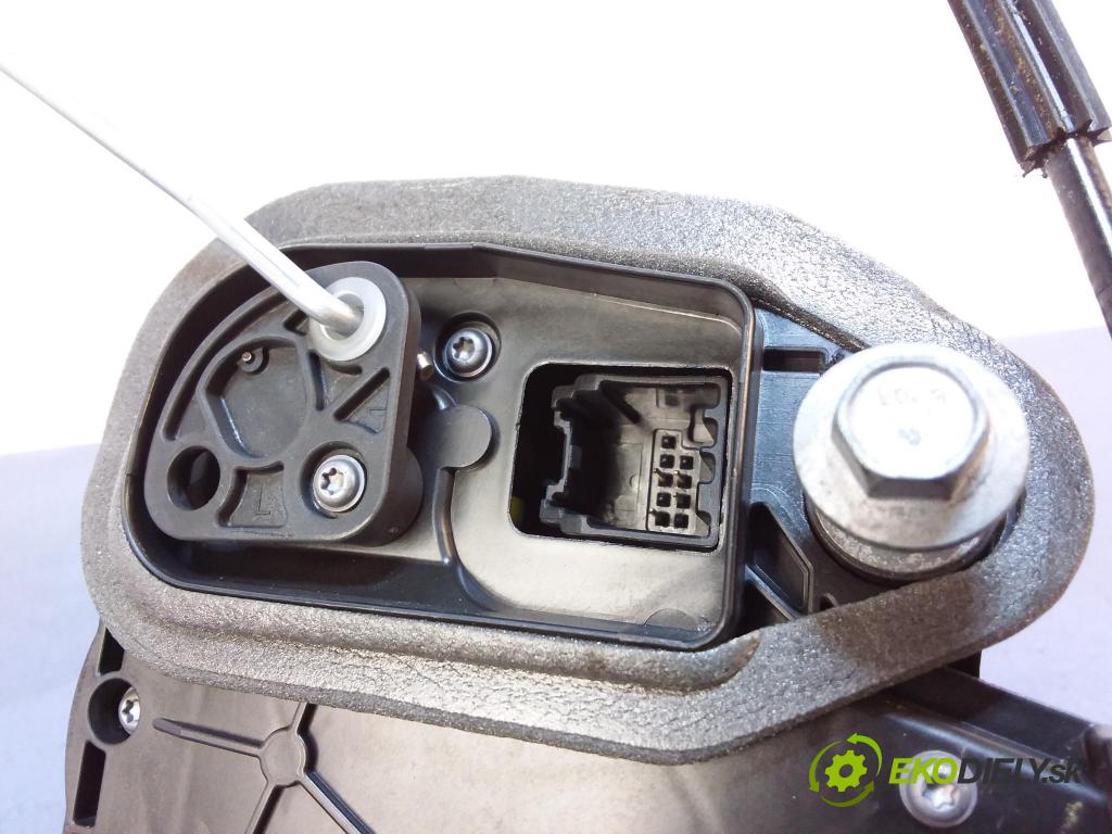 Opel Astra 2018 zámek dveře Zad: Levý: 13598364