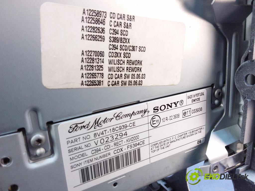 Ford Focus 2005 Radio I Navigácia: 8V4T-18C939-CE