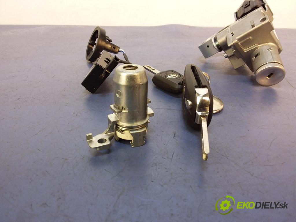 Opel Astra 2018 Spínač zapaľovania: 39153198