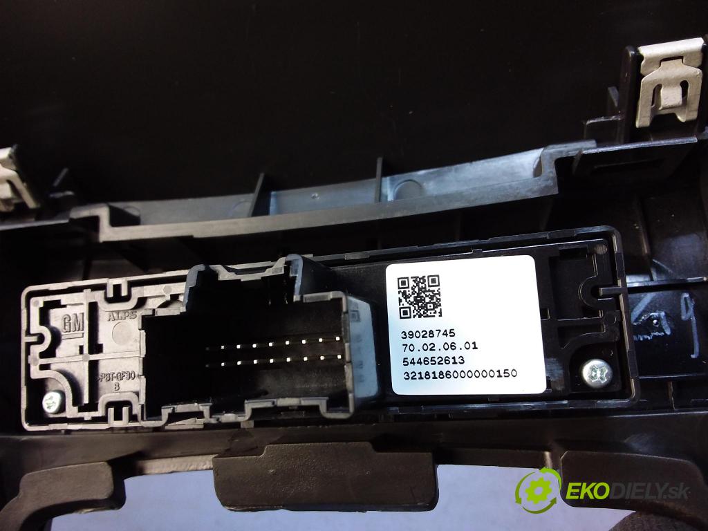 Opel Astra 2018 prepínač 39028745