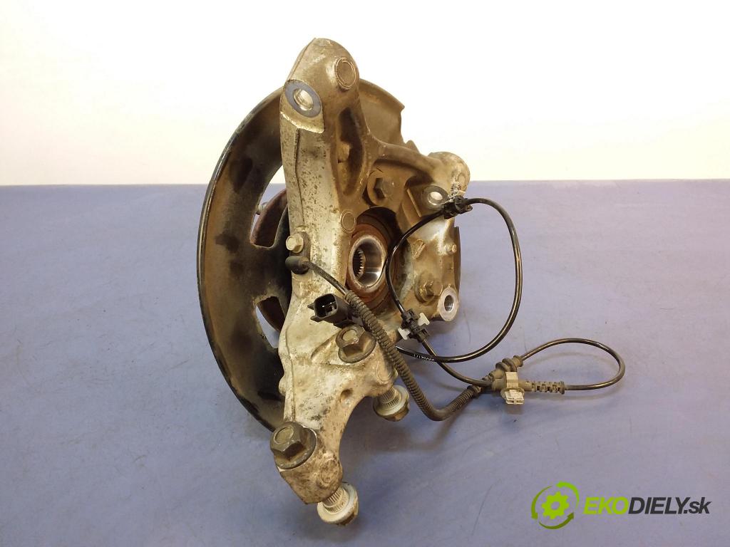 Opel Astra 2018 náboj Prava: