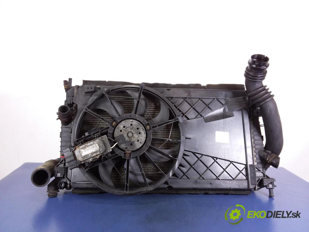 Ford Focus 2005 chladič Voda: