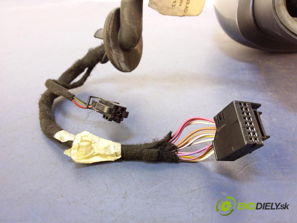 Porsche Cayenne 2014 zpětné zrcátko prave 7P5857502