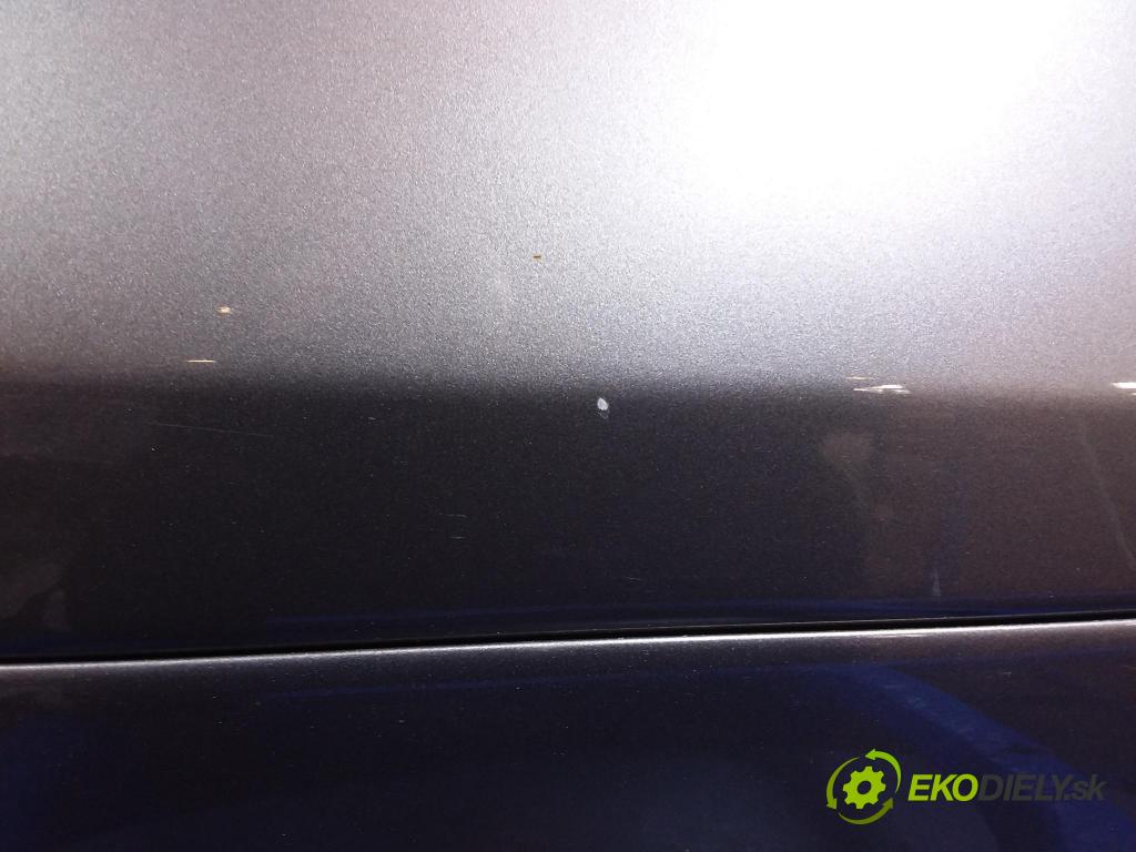 Porsche Cayenne 2014 dvere zad Vľavo: