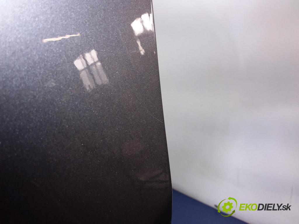 Porsche Cayenne 2014 dvere zad Vľavo: