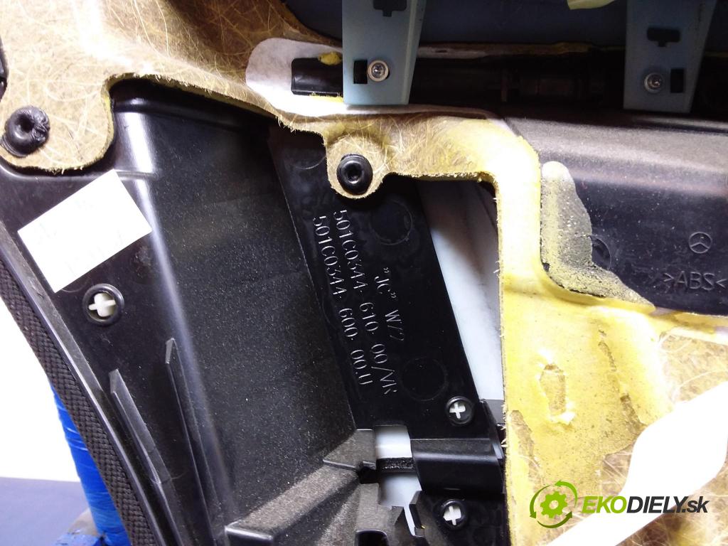 Mercedes E-klasa 2007 Čalounictví: dvere Predné Prava: