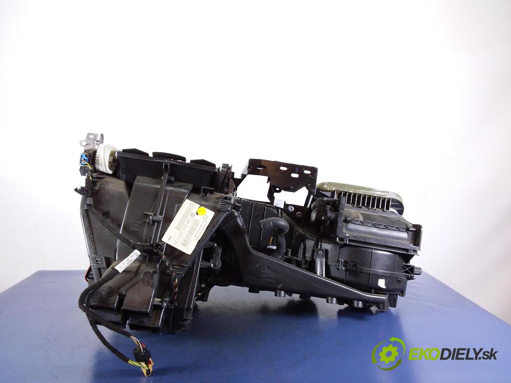 Vw Jetta 2011 radiator 5C1820003AS