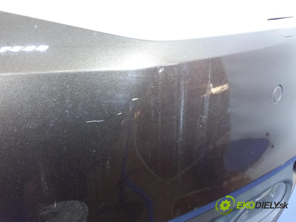 Vw Jetta 2011 nárazník před