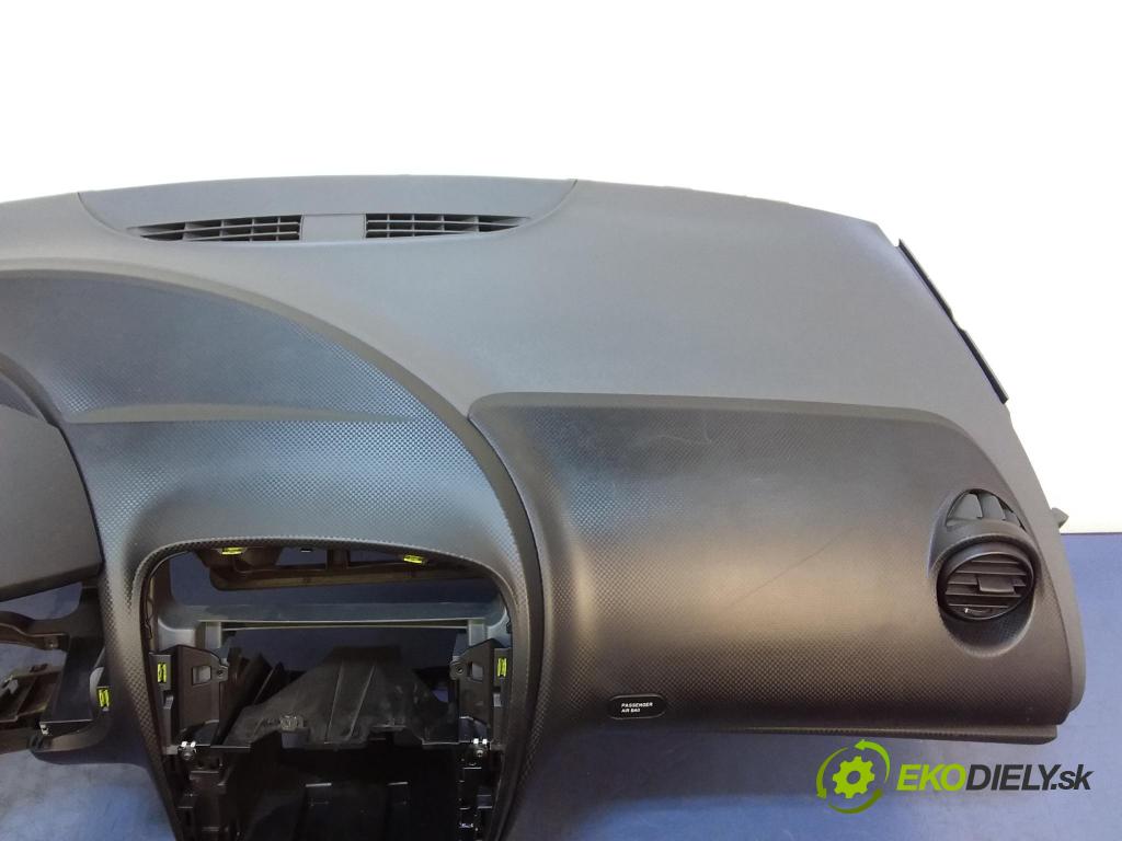 Seat Altea 2007 kokpit,pristrojová doska