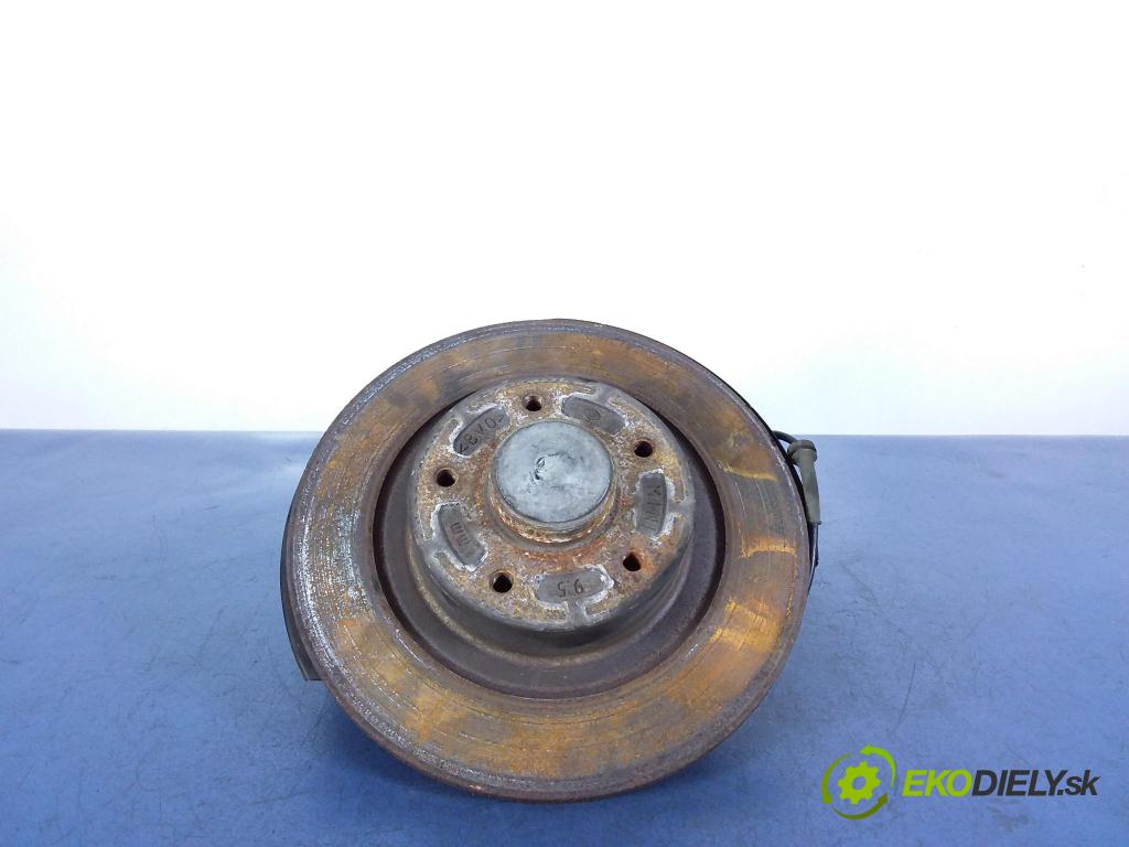 Renault Megane 2017 náboj ľavá