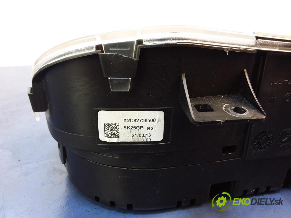 Skoda Fabia 2013 Přístrojová deska 5J0920801E