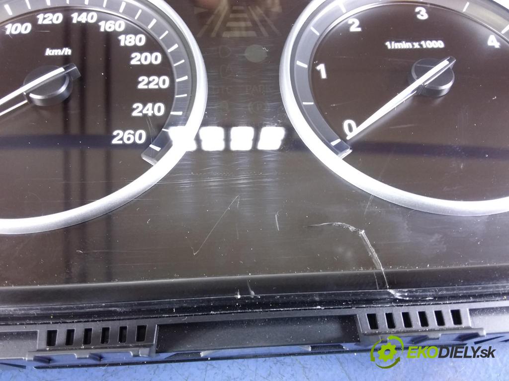 Bmw Seria 5 2010 prístrojovka/ budíky 9249345