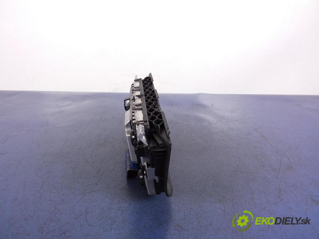Bmw Seria 5 2010 Radio I Navigácia: 9243896