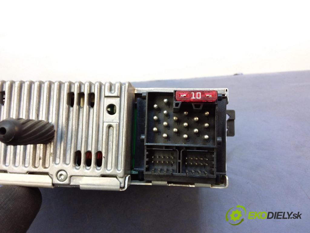 Bmw Seria 3 2002 Radio I Navigácia: 6916047