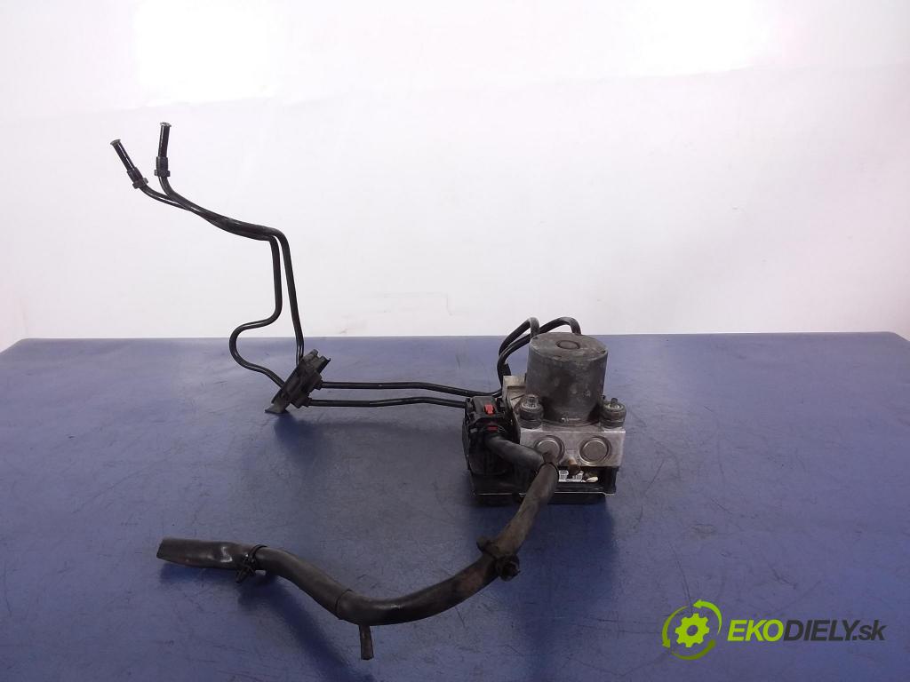 Audi A6 2004 čerpadlo ABS x 4F0614517A