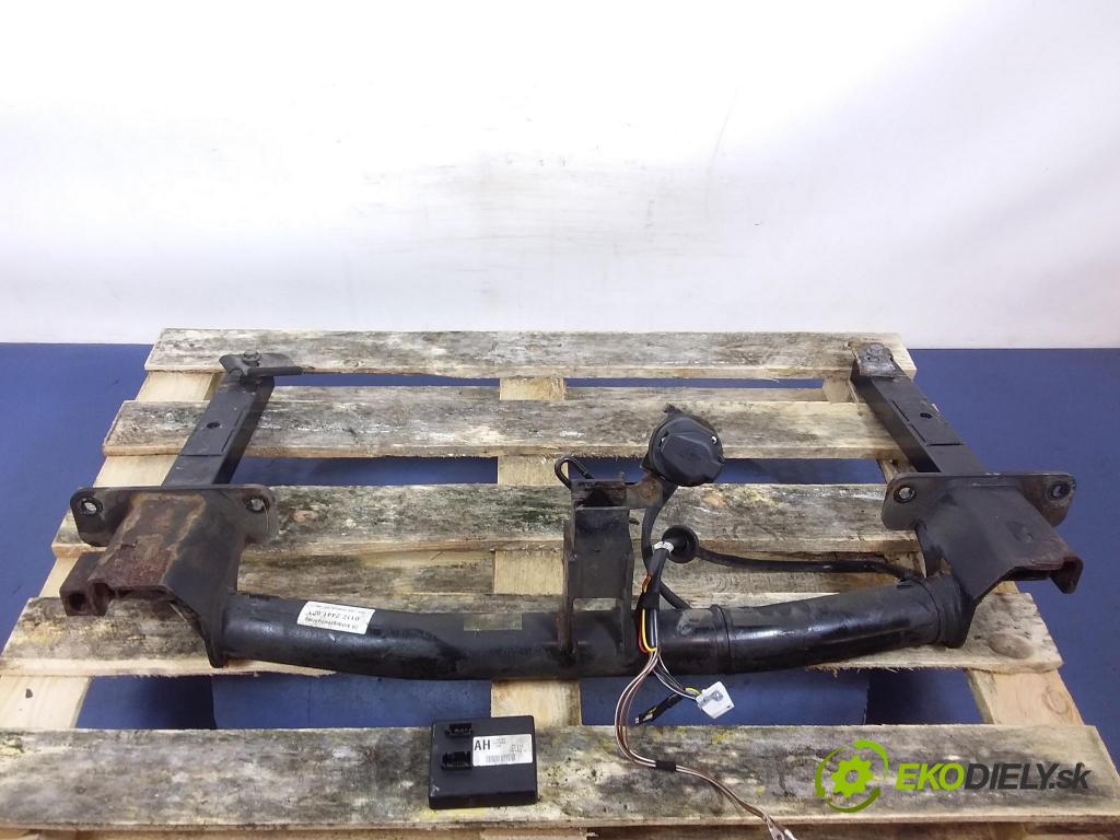 Opel Insignia 2009 oko Do Přívěsy 01122441001