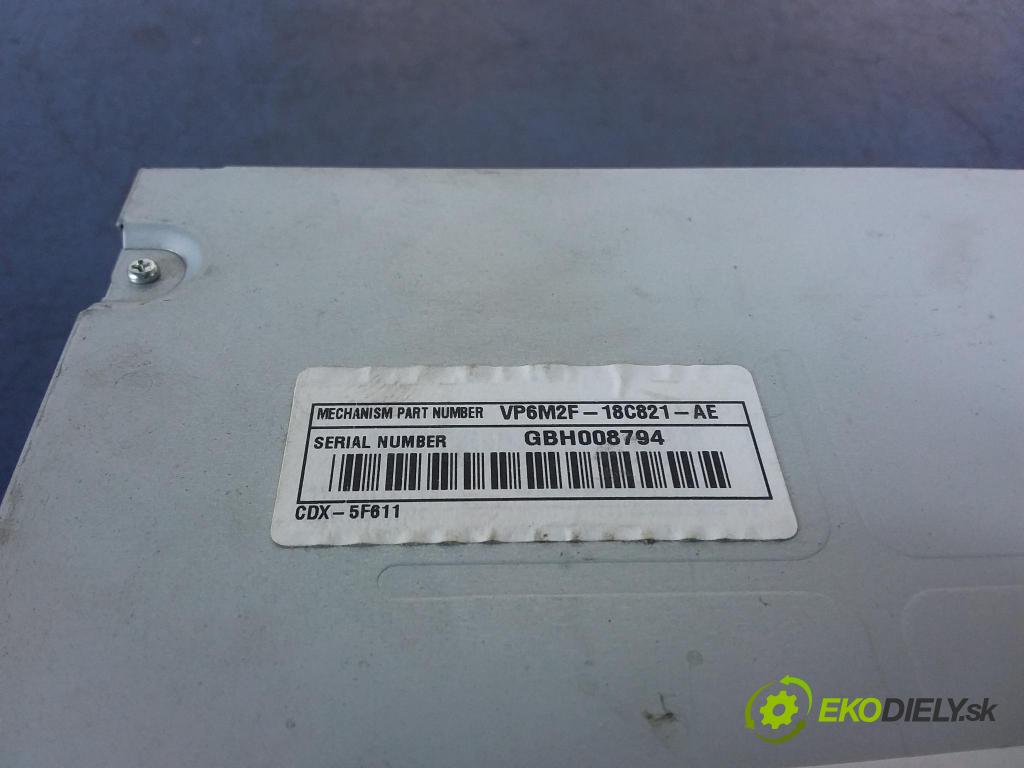 Ford Focus 2008 Radio I Navigácia: 7M5T-18C939-JD