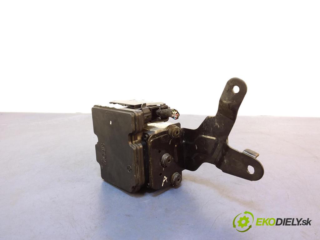 Hyundai I30 2013 čerpadlo ABS x 61589-45200
