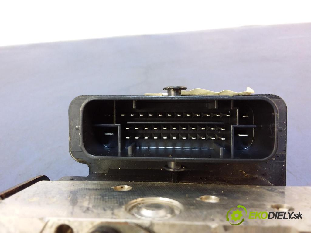 Hyundai I30 2013 čerpadlo ABS x 61589-45200