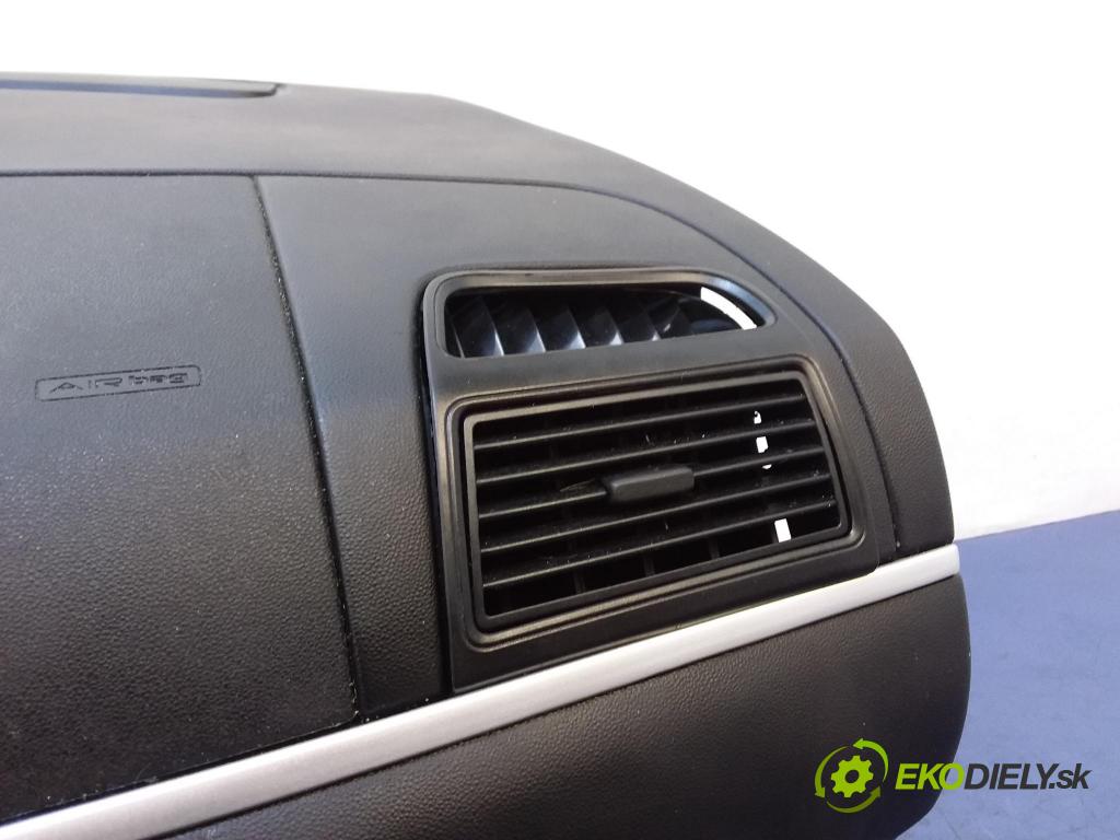 Fiat Linea 2008 kokpit,pristrojová doska