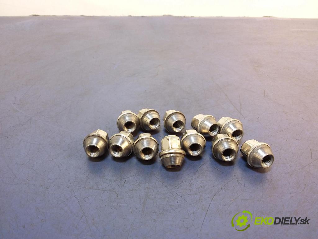 Ford Ecosport 2018 skrutka Do Kolesá: 