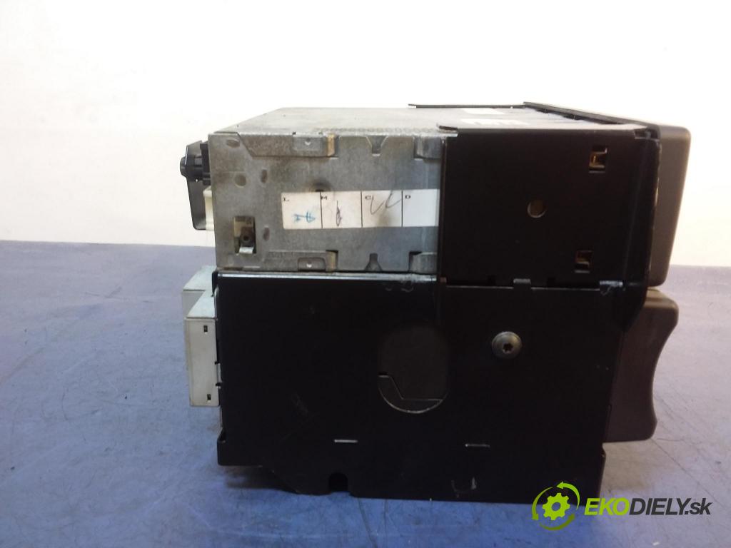 Peugeot 607 2004 Radio I Navigácia: 9636561780