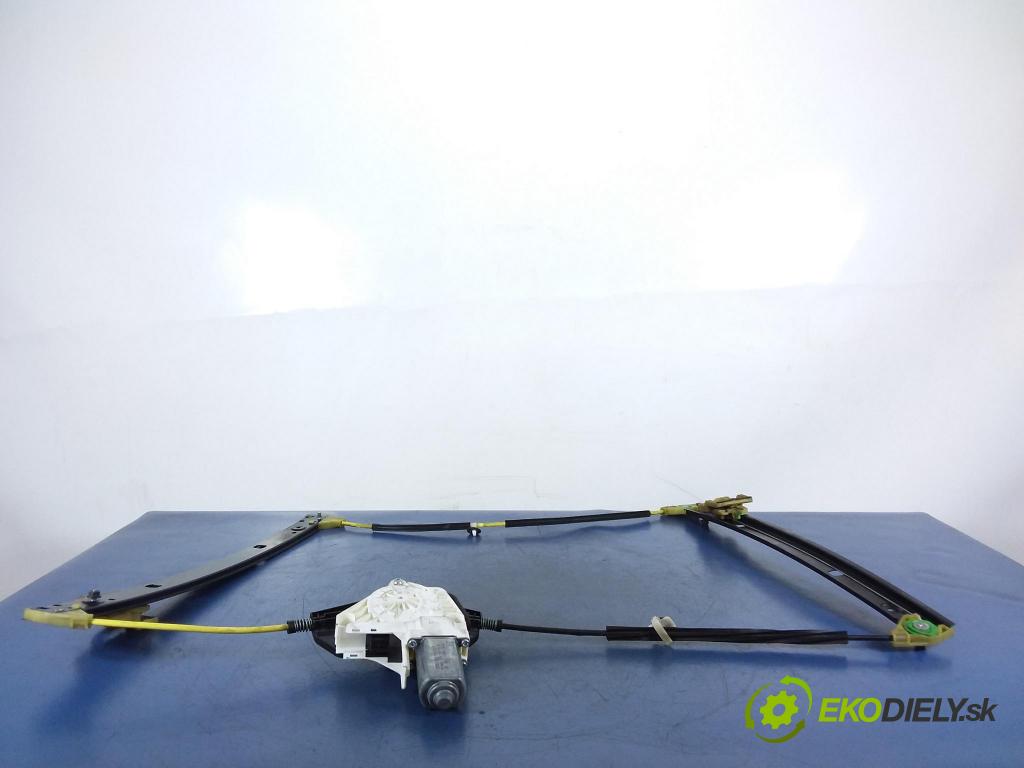 Audi A8 2017 mechanizmus okna Okná: Predné v pravo: 4H0837462B