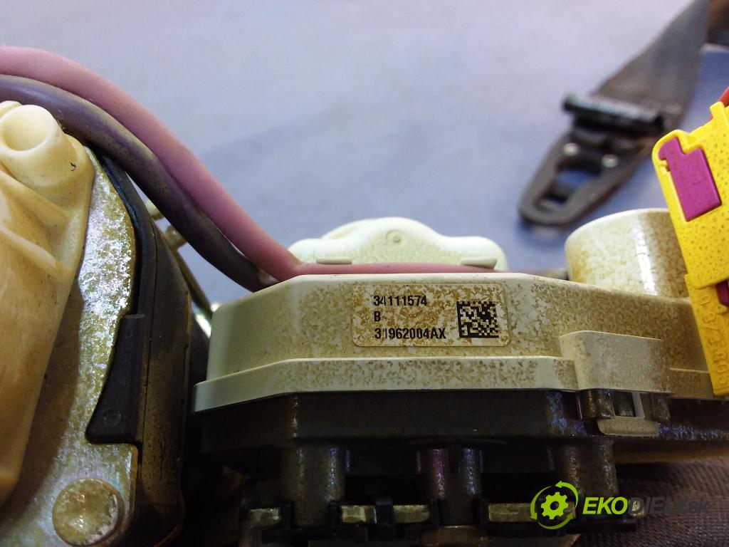 Audi A8 2017 Pásy: Bezpečnosť: x 4H0857705C