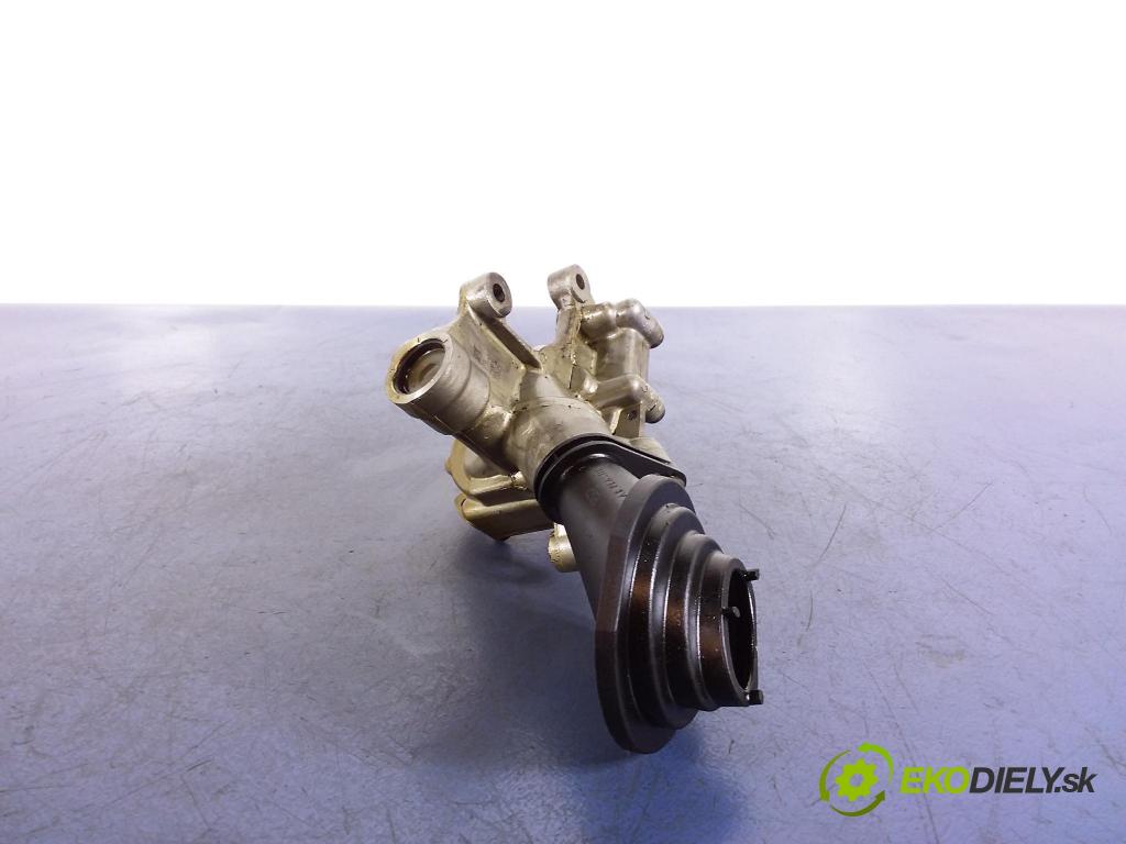 Audi A8 2017 čerpadlo oleja 06E115105