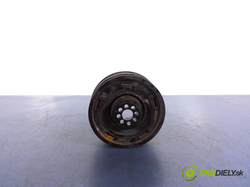 Audi A8 2017 koleso Pás: 06E105251F