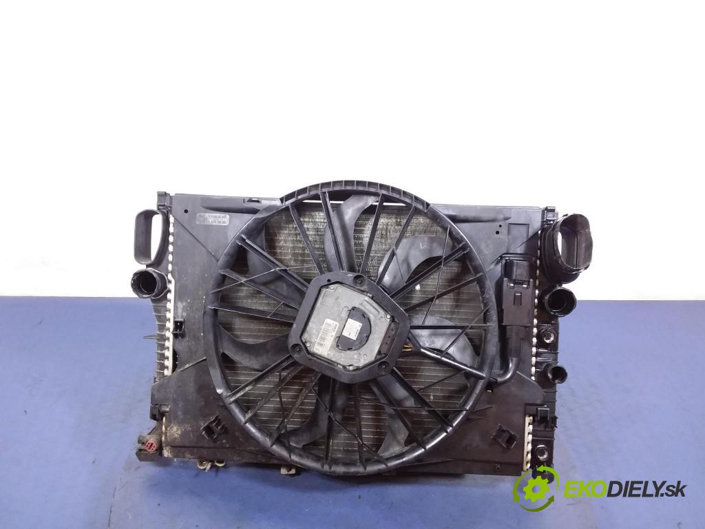 Mercedes E-klasa 2008 chladič Voda: