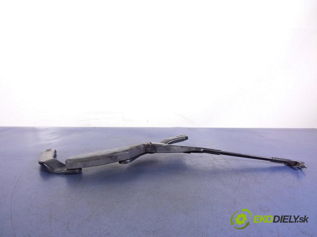 Mercedes E-klasa 2008 Rameno: Stierače: Predné A2118200444