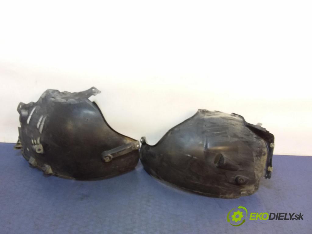 Mercedes E-klasa 2008 Blatník: Plastové: Predné A2116902130