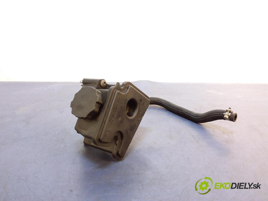 Mercedes E-klasa 2008 nádržka Asistencia: A0004602383