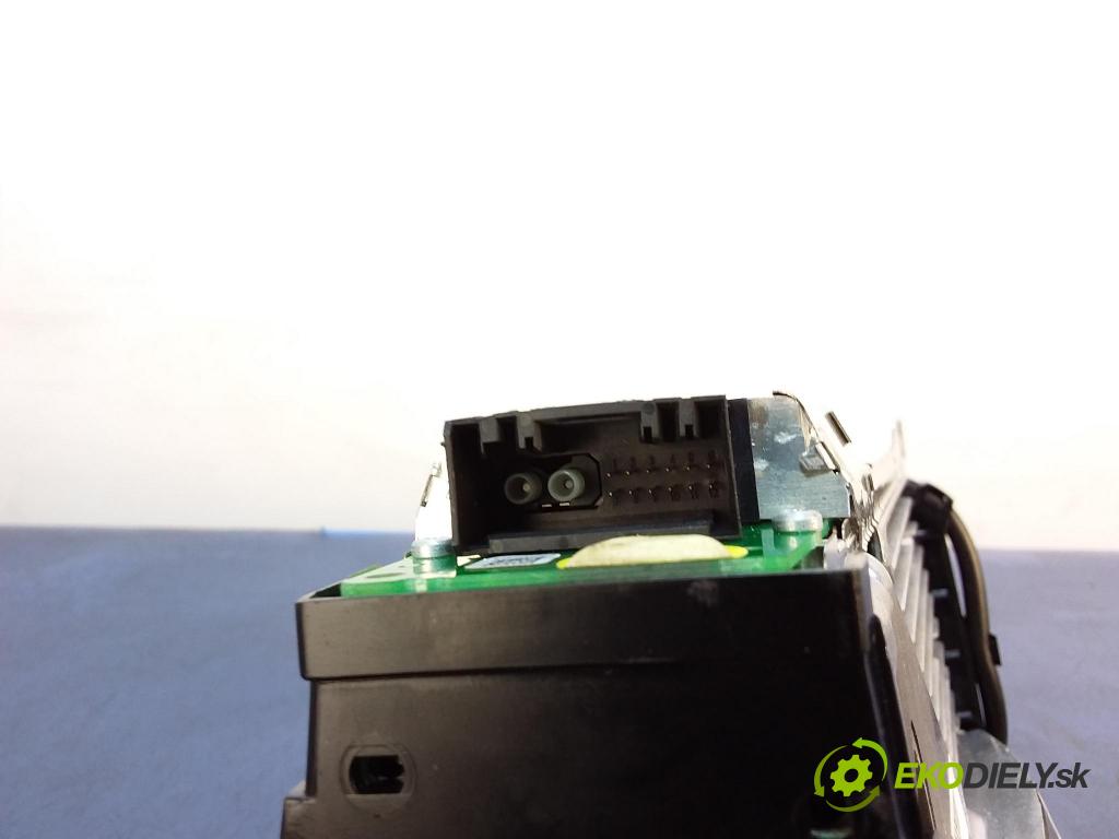 Bmw Seria 5 2004 Zobrazit: Rádio: / GPS 6949088