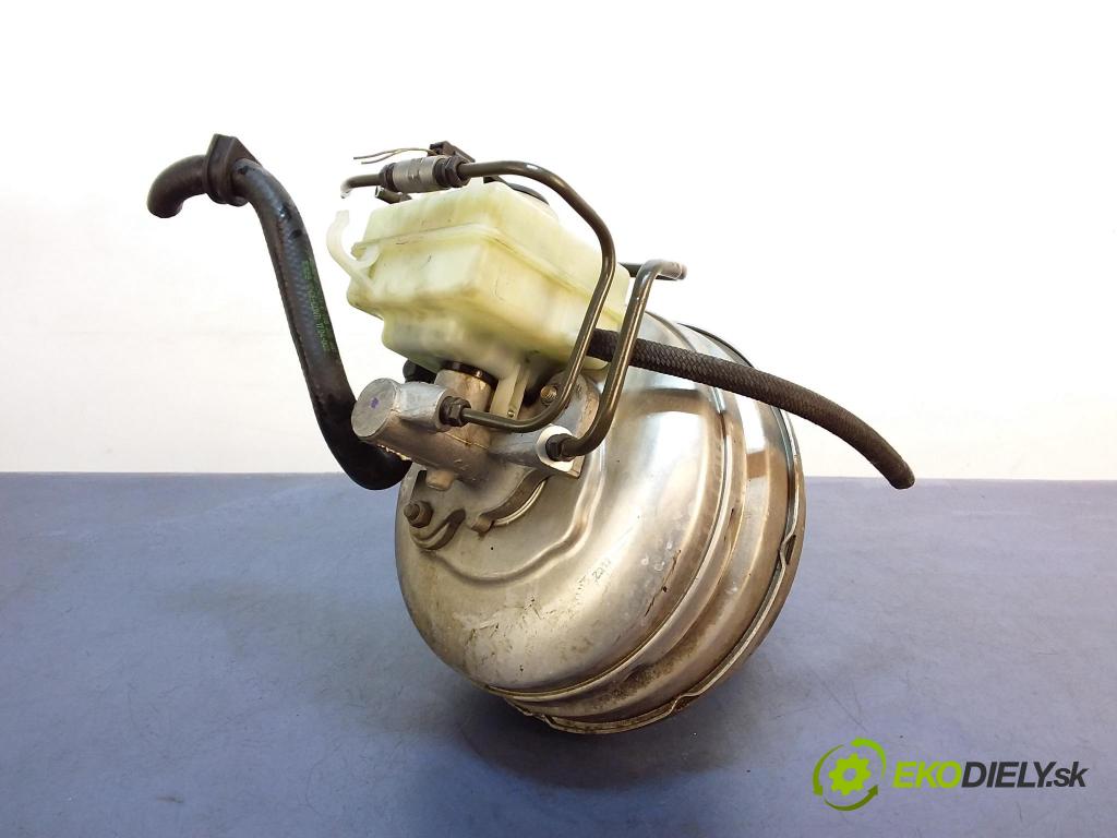 Bmw Seria 5 2004 servo Brzdní: 32480745