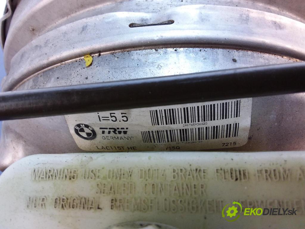Bmw Seria 5 2004 servo Brzdní: 32480745