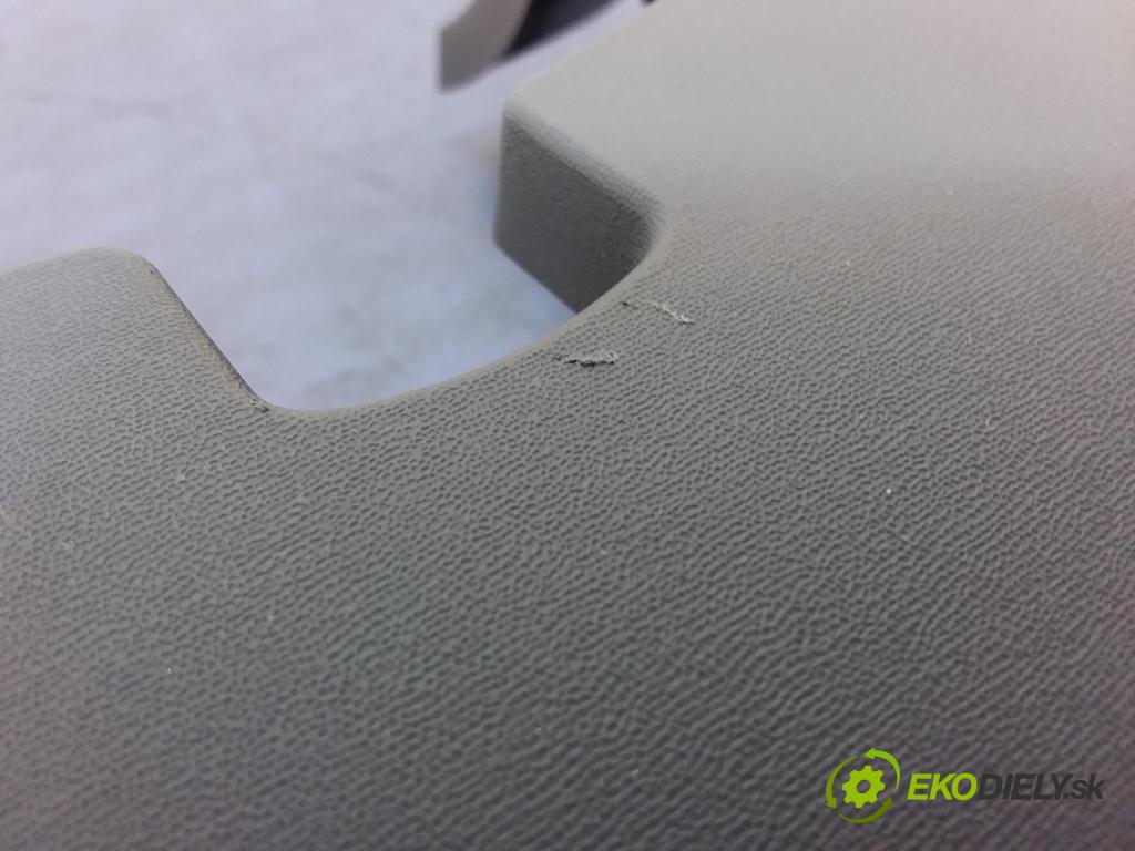 Mitsubishi Colt 2012 kokpit,pristrojová doska