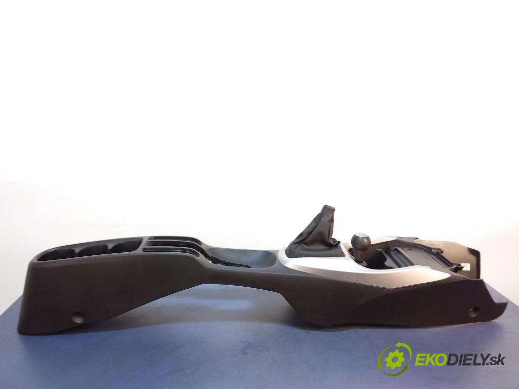 Honda City 2009 tunel Stredný: