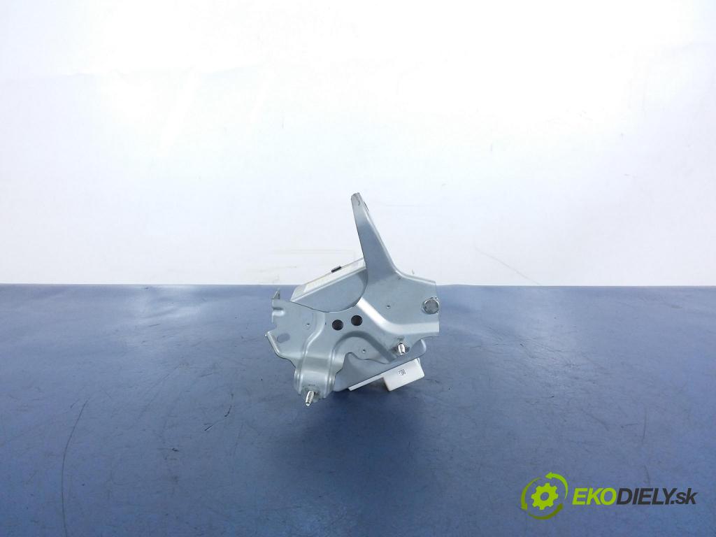 Toyota Yaris 2006 riadiaca jednotka 225000-0540