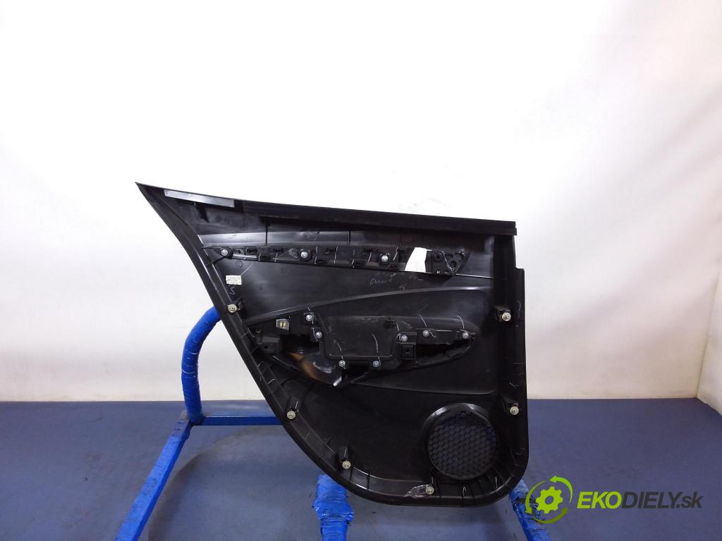 Honda City 2009 Čalounictví: dvere zad Prava: