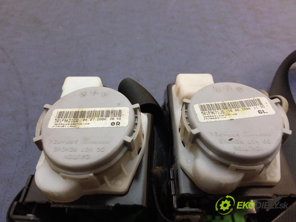 Toyota Yaris 2006 kokpit,pristrojová doska 