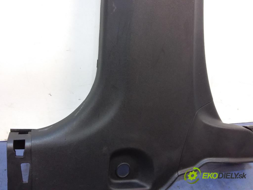 Honda City 2009 kryt Plast: Interiéry: