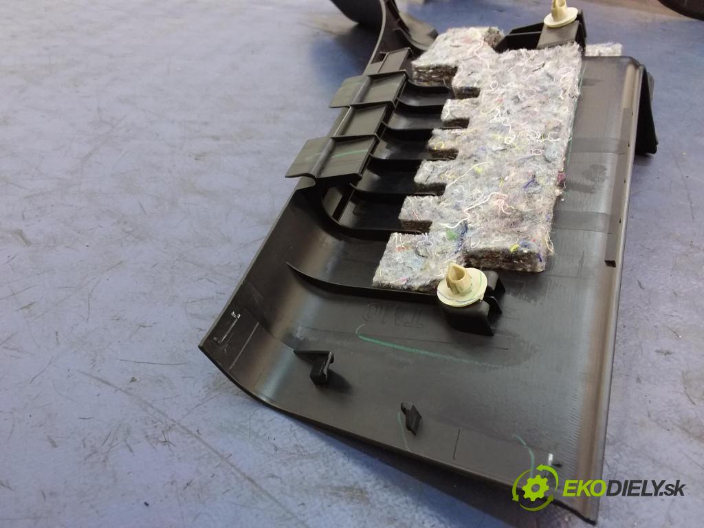 Honda City 2009 kryt Plast: Interiéry: